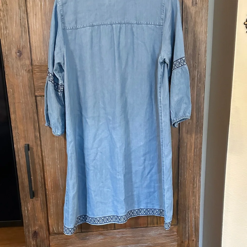 J. Jill Blue Boho Embroidered dress. Perfect for casual outings. - Picture 6 of 6
